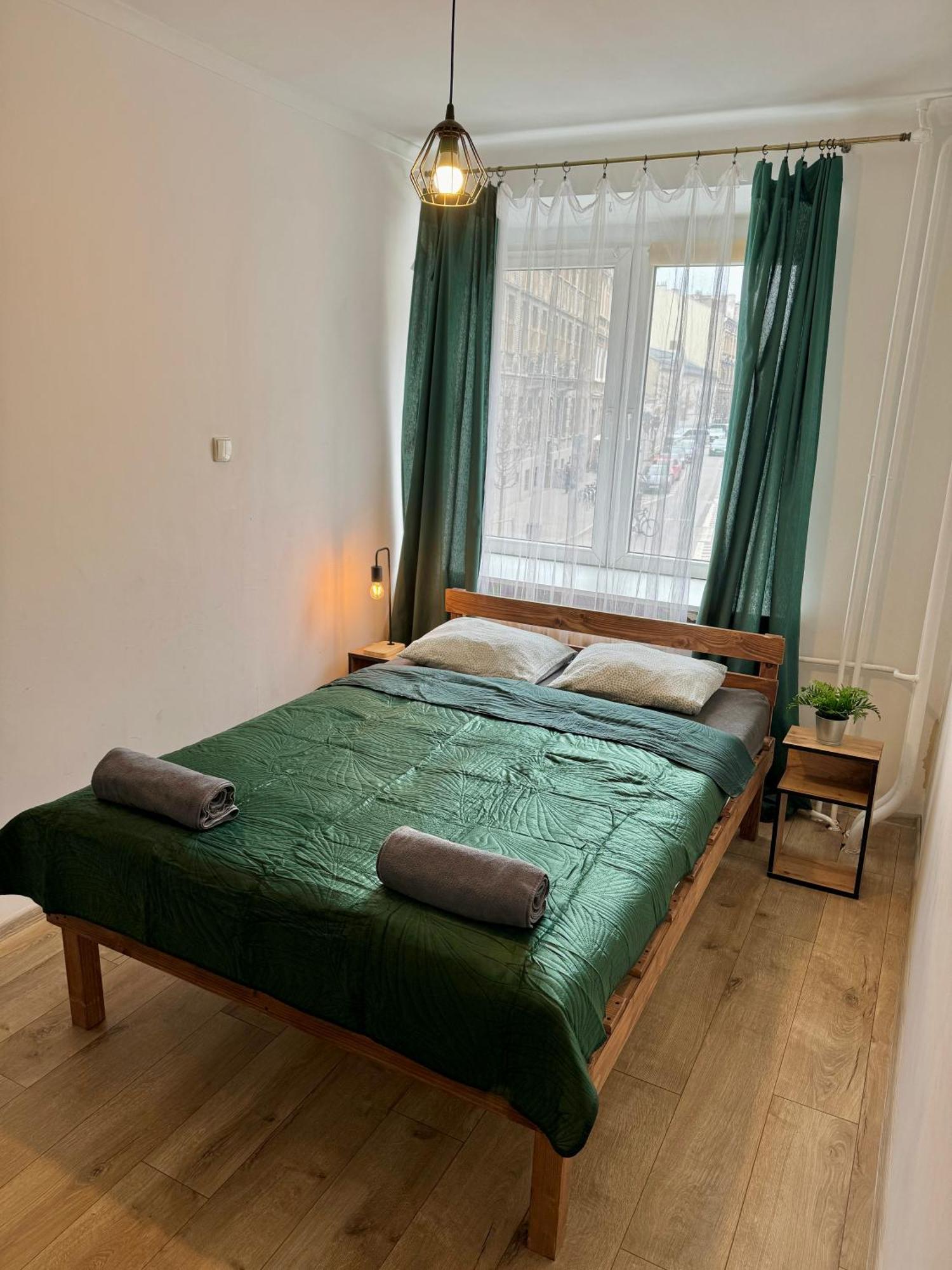 Well Apartment In Old Town Краков Экстерьер фото